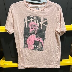 Girl’s Old Navy Pink Tee Shirt. Size X-Large (14/16).